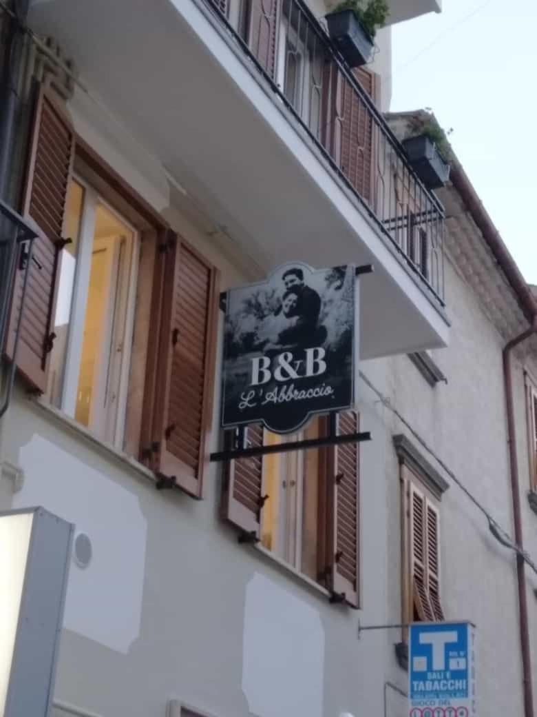B & B L'Abbraccio Agnone Eksteriør billede